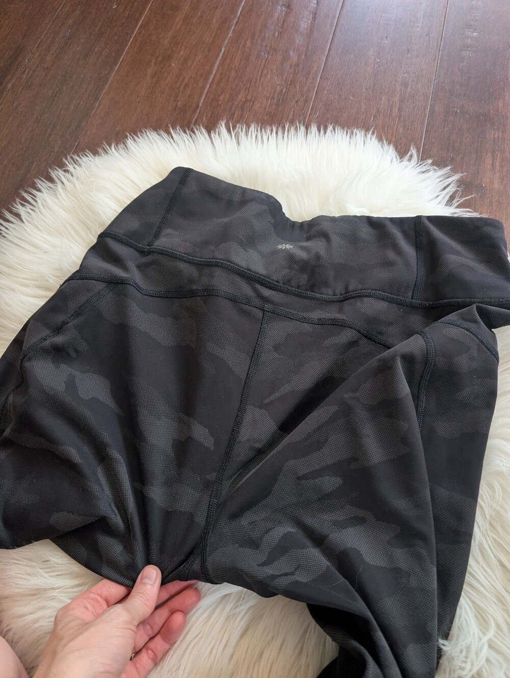 Bundle! 4 Athleta Leggings Large Rainier Reflective Inclination Moto Salutation - Picture 14 of 14